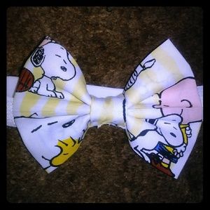 Snoopy bow